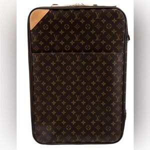 🥳Louis Vuitton Pegasus Luggage Carryon.